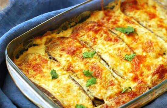 Eggplant casserole with béchamel sauce with Provencal herbs