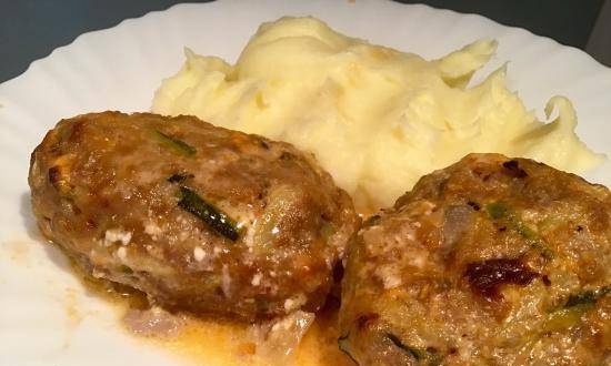 Meatballs with vegetables (Multicuisine DeLonghi)