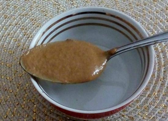 Diet boiled "condensed milk" and two creams with its use