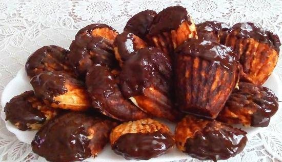 Cottage cheese shells made from starch-free flour with orange and chocolate in the Madeleine liver dish Prinsess