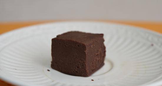 Chocolate fudge from boiled condensed milk and Nutella