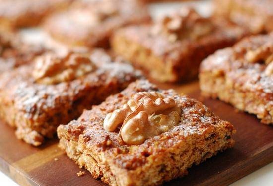 Cookies with apples, dates and walnuts