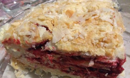 Cherry-cream cake made from ready-made puff pastry