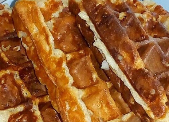 Cottage cheese waffles with apples (no butter)