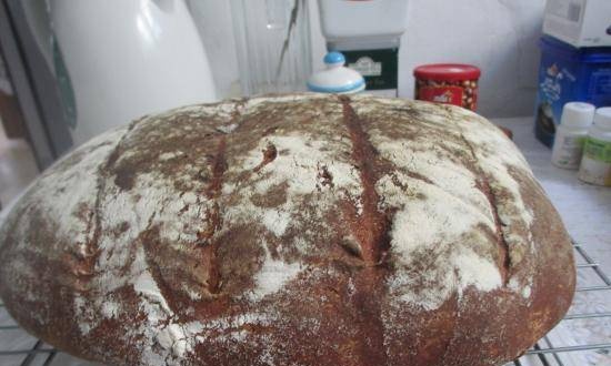 Whole grain rye sourdough bread