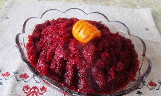 Beetroot caviar with onions and carrots