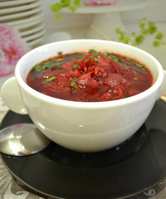 Kalya (lean chowder) with beets
