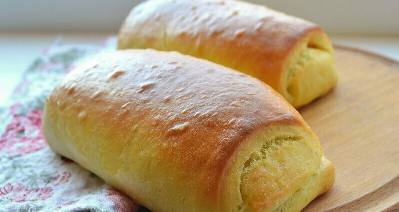 Lenten buns-rolls with tang-jong infusion