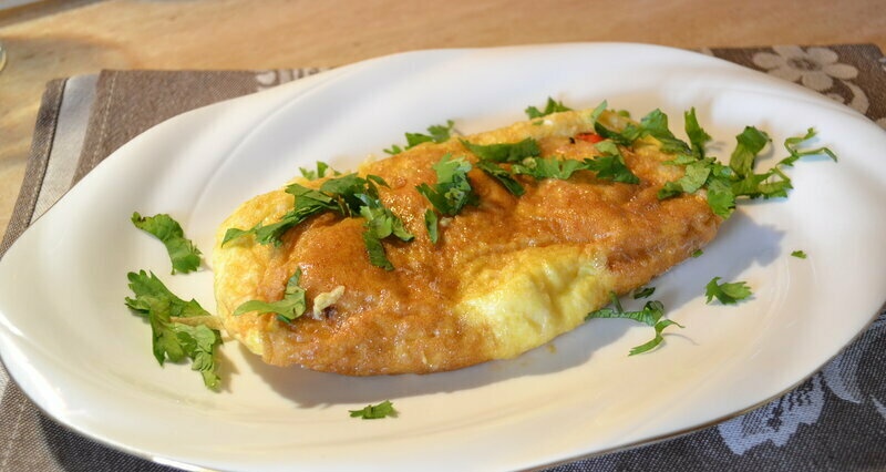 Chili and coconut omelet