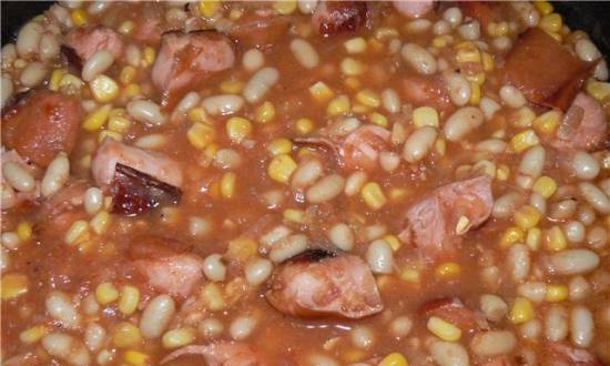 Stewed beans with sausages