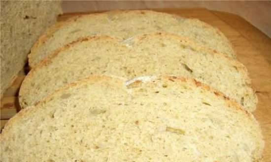 Wheat corn-rye bread with seeds