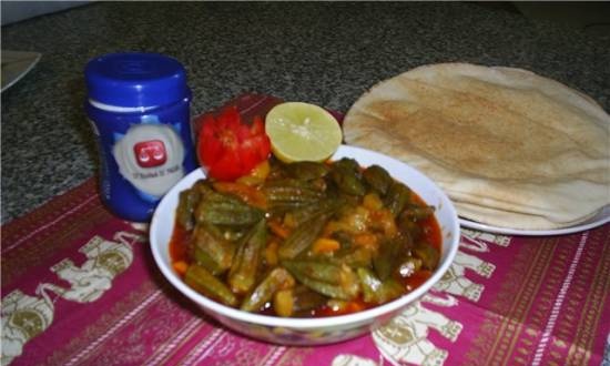 Vegetable stew with okra (okra)