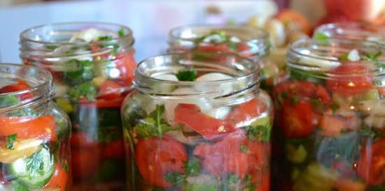 Canned vegetable salad (without oil and without sautéing onions)
