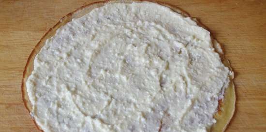 פנקייק אוסטרי Palatschinken עם גבינת קוטג '