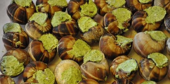 Baked grape snails
