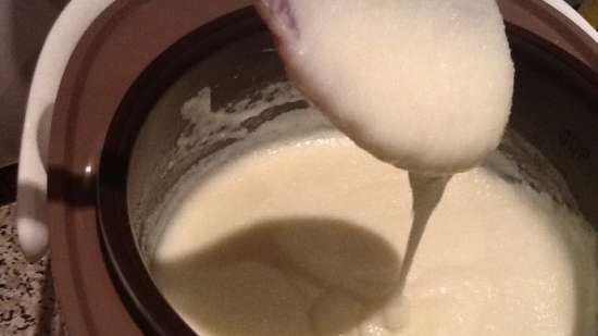 Semolina porridge in a multicooker Redmond RMC-01
