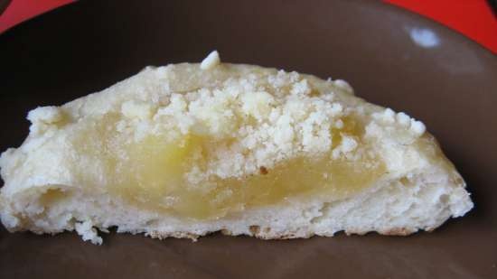 עוגות גבינה עם תפוחים ושטריזל