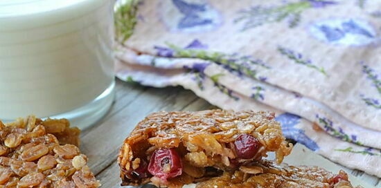 Flapjack with cranberries