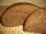 Whole-grain wheat-rye bread with malt, with lingonberry jam