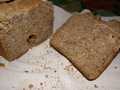 לחם שיפון עם עדשים וכוסברה