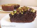 Brownie with pistachios in a multicooker Brand 701