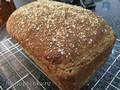לחם מטאטת סובין שיבולת שועל מלאה מאת פיטר ריינהרט