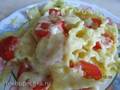 Pasta with tomatoes and cheese