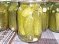Bulgarian-style crispy cucumbers