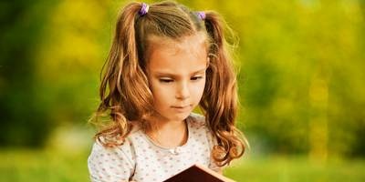 How to spark interest in reading in your child