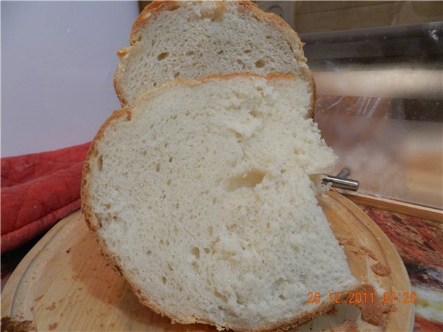Panasonic SD-257. לחם לבן עם סולת