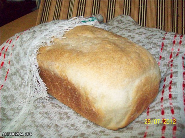Gray Wheat Bread with Honey Cold Stretching Method